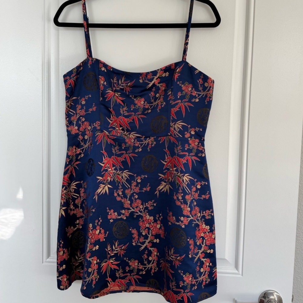 Réalisation Par The Emilie Dress in Shanghai Nights